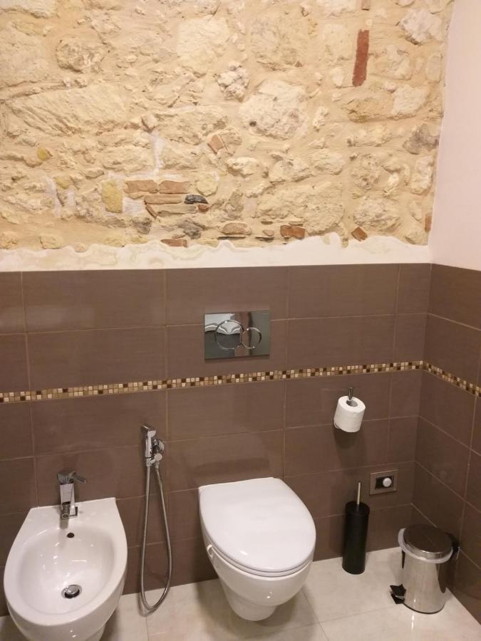 Al Castello Lägenhet Cagliari Exteriör bild
