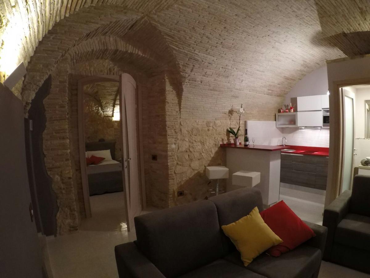 Al Castello Lägenhet Cagliari Exteriör bild