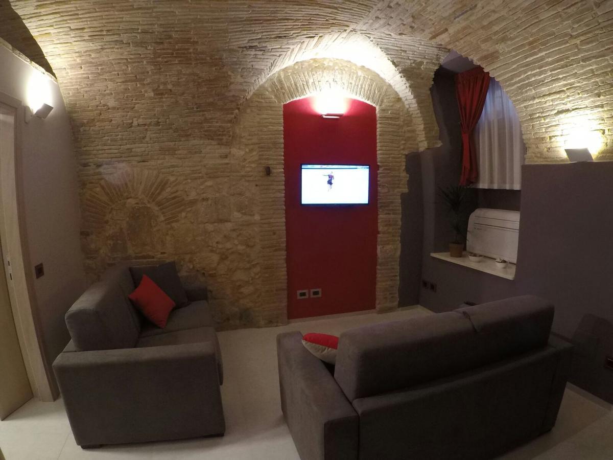 Al Castello Lägenhet Cagliari Exteriör bild