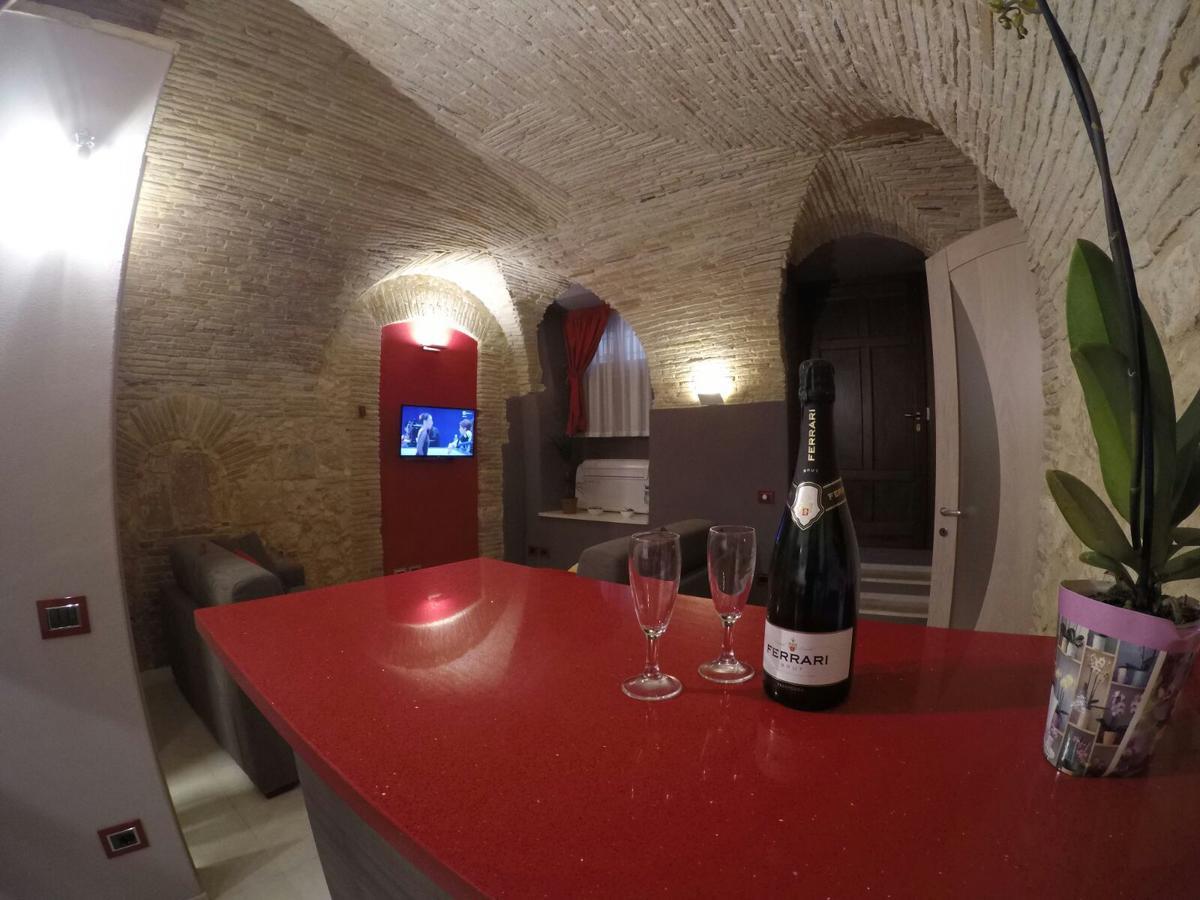 Al Castello Lägenhet Cagliari Exteriör bild